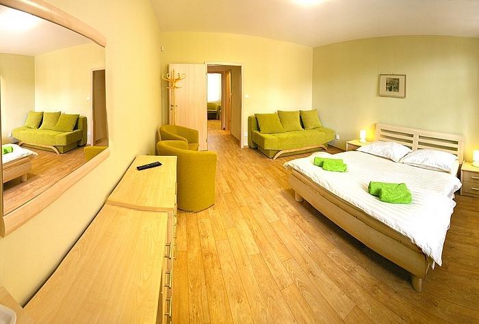 Penzion U Bohusa Lednice Room photo